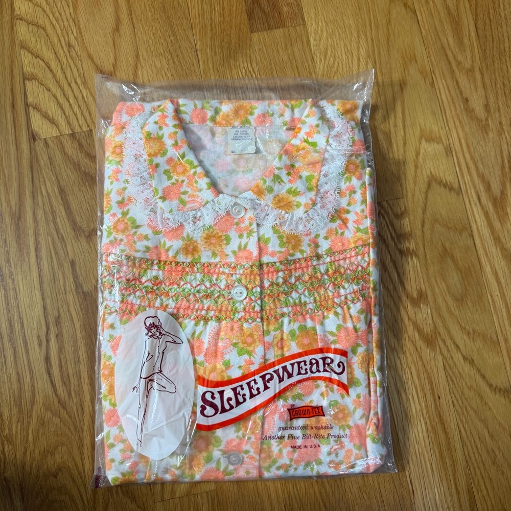 NEW Vintage Floral Flannel Pajama Set PJs Orange Pink Shirt Pants